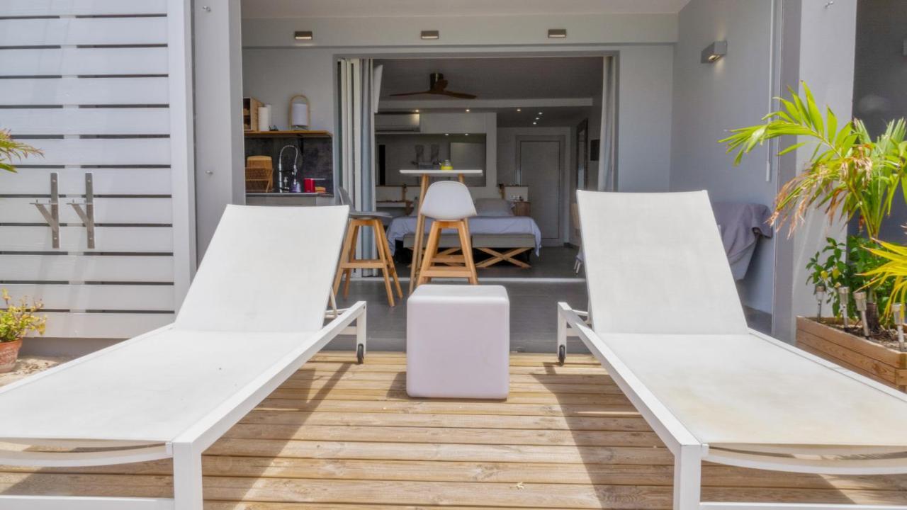 Official Page "Residence Bleu Marine" - Sea View Apartments & Studios - Saint-Martin French Side グランカーズ エクステリア 写真