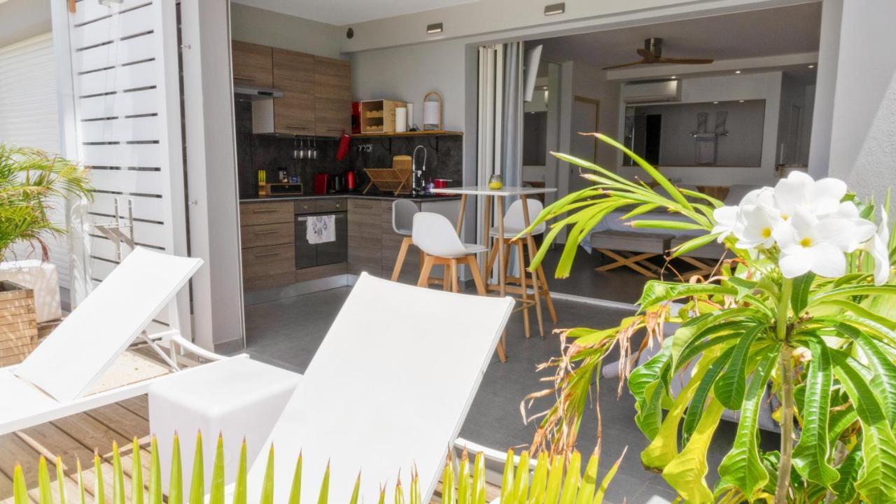 Official Page "Residence Bleu Marine" - Sea View Apartments & Studios - Saint-Martin French Side グランカーズ エクステリア 写真