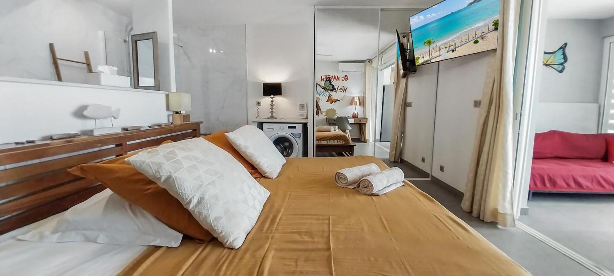 Official Page "Residence Bleu Marine" - Sea View Apartments & Studios - Saint-Martin French Side グランカーズ エクステリア 写真