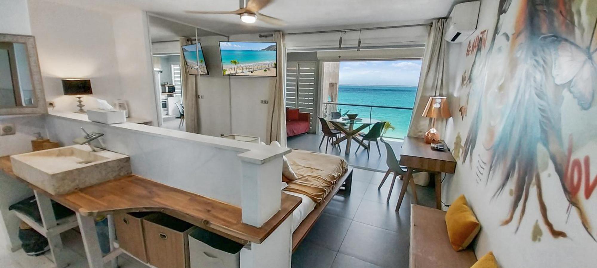 Official Page "Residence Bleu Marine" - Sea View Apartments & Studios - Saint-Martin French Side グランカーズ エクステリア 写真