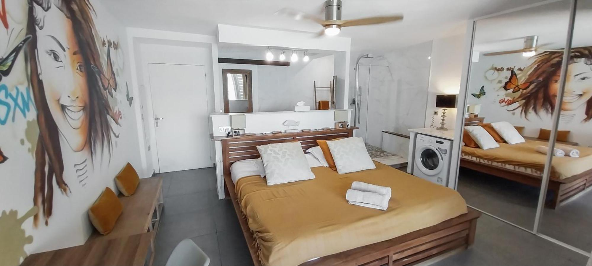 Official Page "Residence Bleu Marine" - Sea View Apartments & Studios - Saint-Martin French Side グランカーズ 部屋 写真