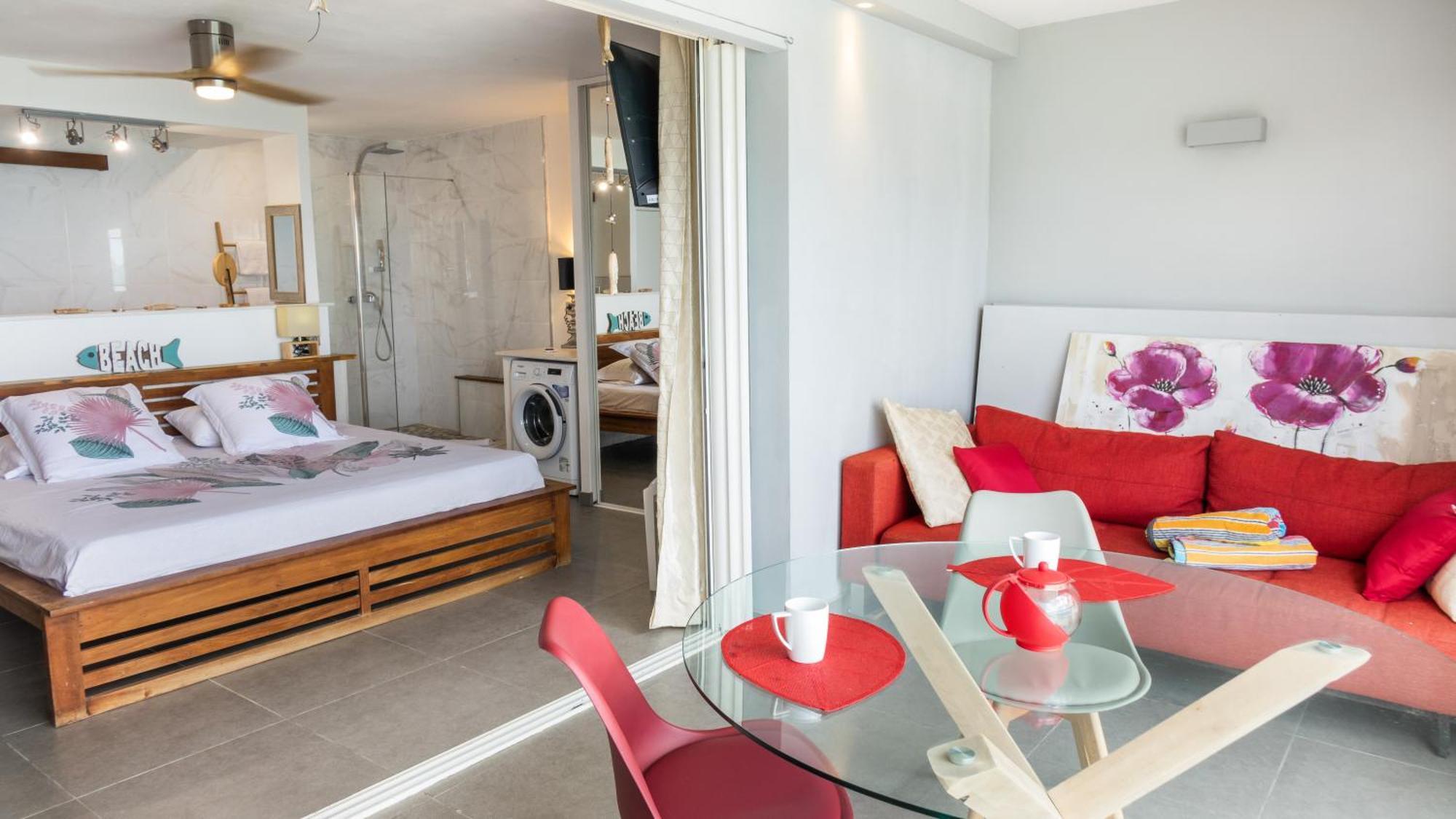 Official Page "Residence Bleu Marine" - Sea View Apartments & Studios - Saint-Martin French Side グランカーズ 部屋 写真