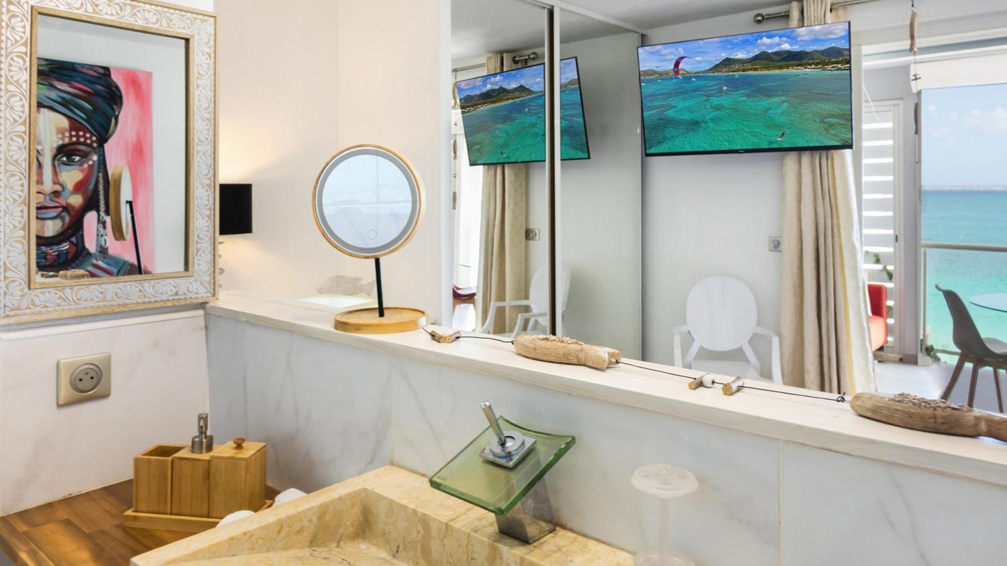 Official Page "Residence Bleu Marine" - Sea View Apartments & Studios - Saint-Martin French Side グランカーズ 部屋 写真
