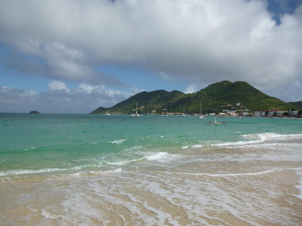 Official Page "Residence Bleu Marine" - Sea View Apartments & Studios - Saint-Martin French Side グランカーズ エクステリア 写真
