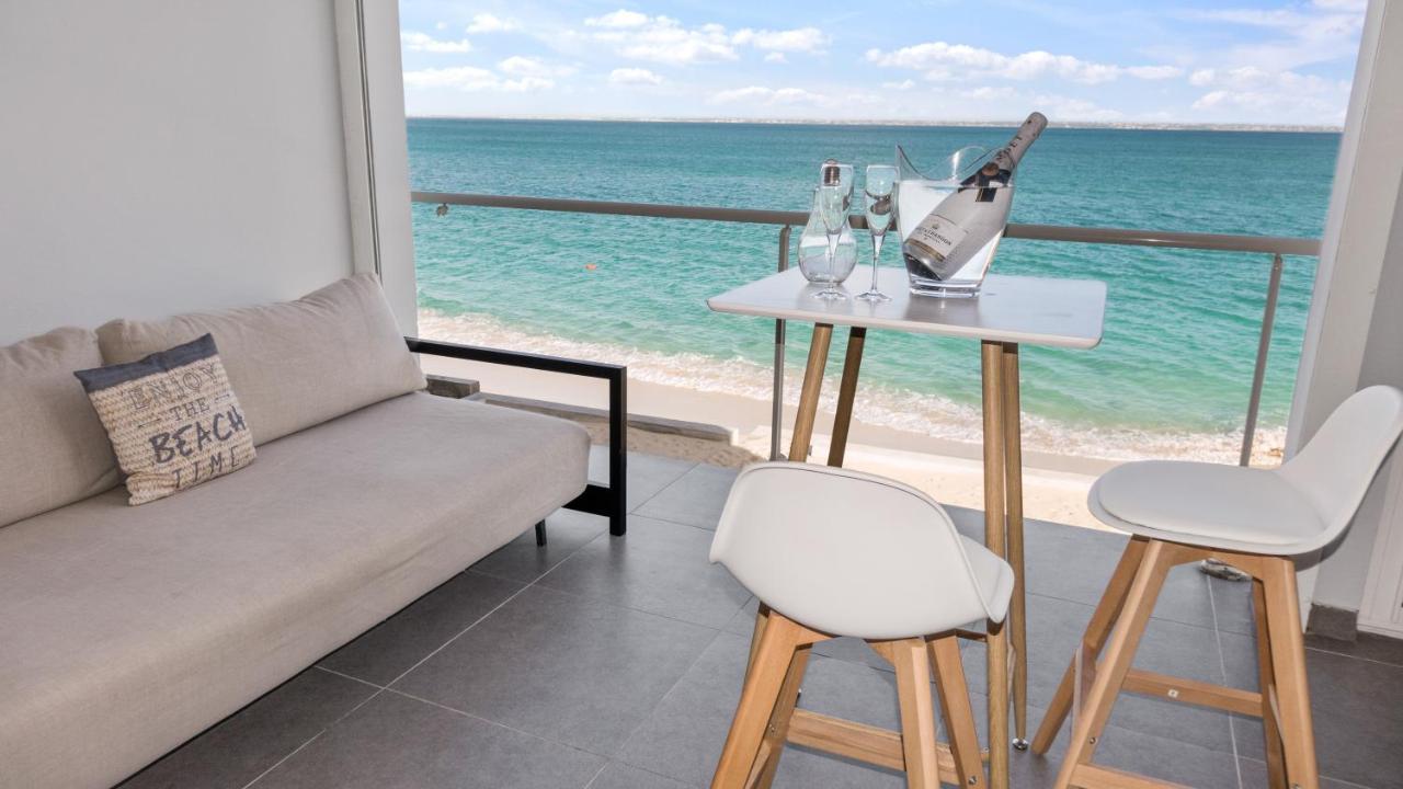 Official Page "Residence Bleu Marine" - Sea View Apartments & Studios - Saint-Martin French Side グランカーズ エクステリア 写真